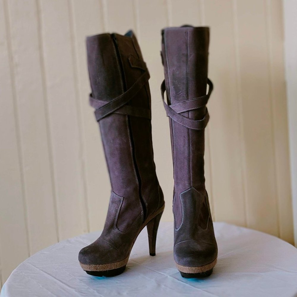 Charles David Heeled Boots